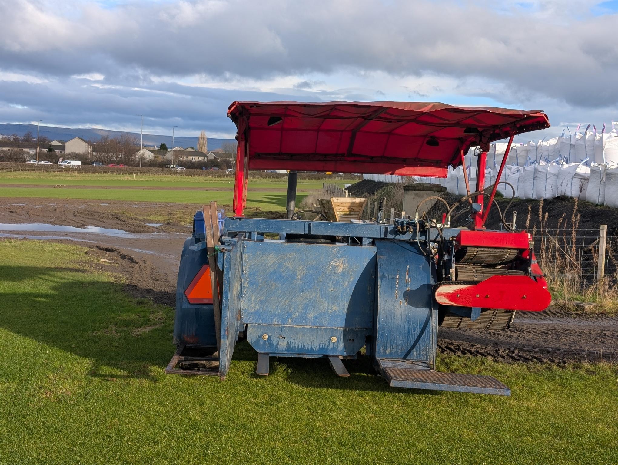 Brouwer Kesmac SN1560 Sod Harvester for sale Brouwer Kesmac SN1560 Sod Harvester for sale