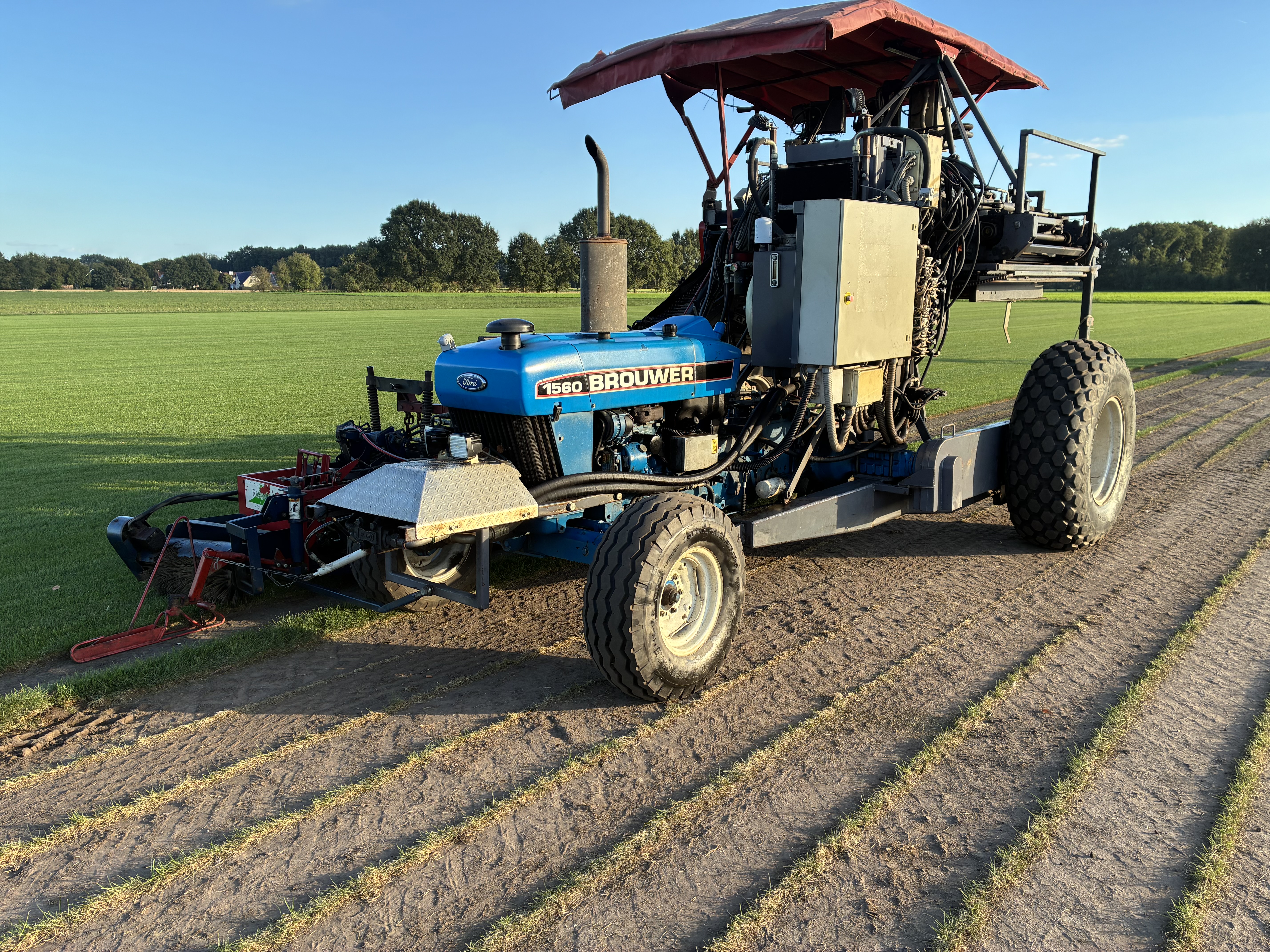 Hytek Autostacker with Brouwer 1560 Peeling unit for sale Hytek Autostacker with Brouwer 1560 Peeling unit for sale