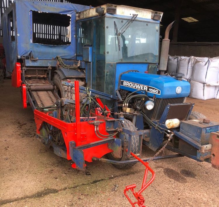 Brouwer 1560 Turf Harvester for sale